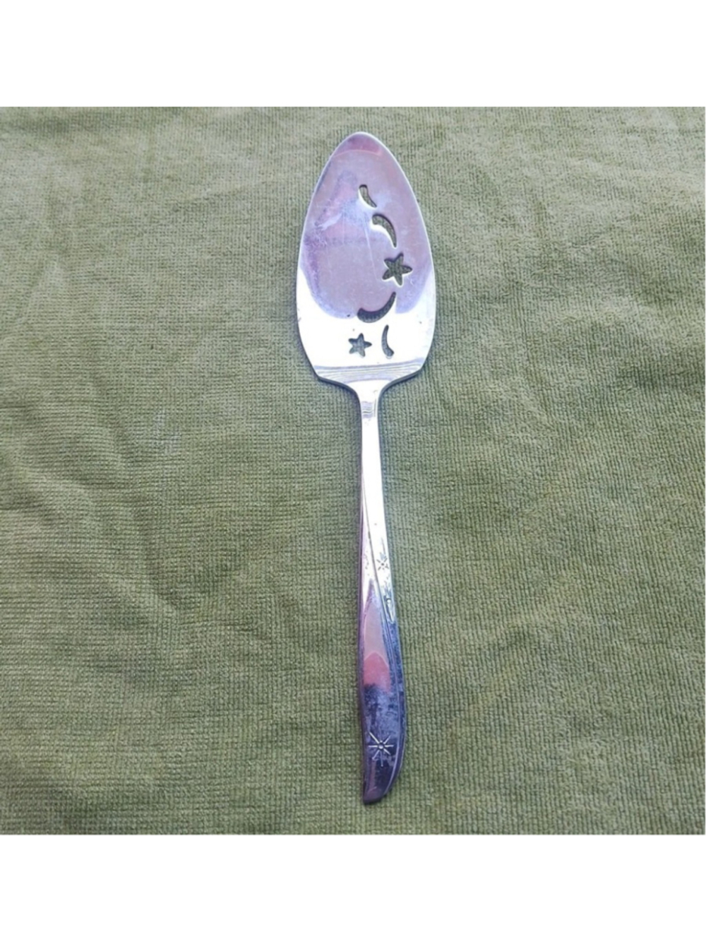 Oneida Community TwinStar Stainless Steel Slotted Pie Cake Server